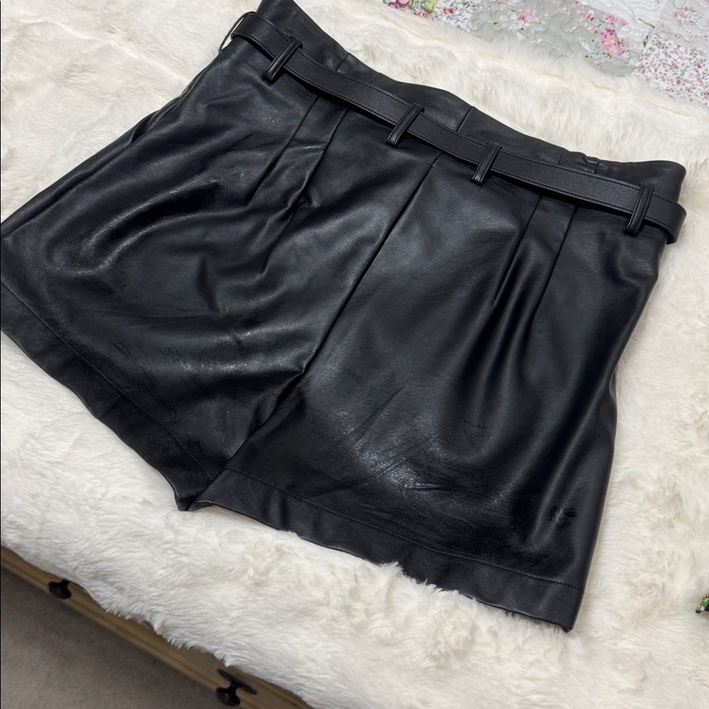 VENUS Black High-Waist Faux Leather Shorts with Gold Buckle Belt - Picture 4 of 6